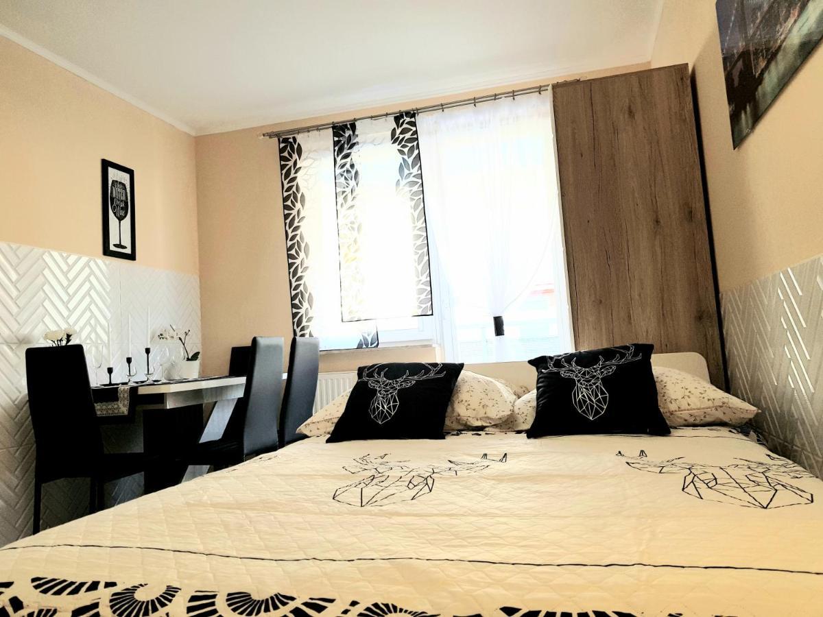 Glamour Downtown Balcony Апартаменти