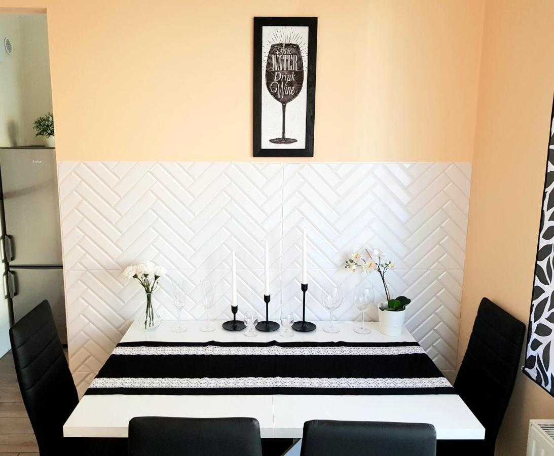 Апартаменти Glamour Downtown Balcony Краків